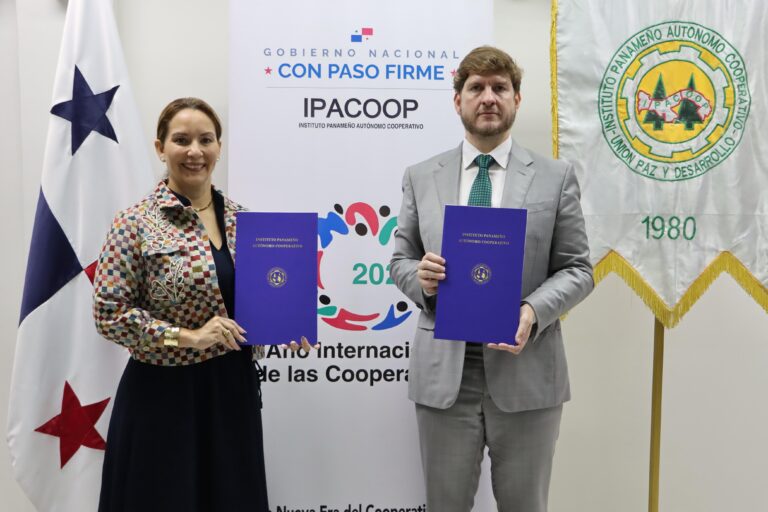 IPACOOP firma Convenio de Cooperación educativo con institución brasileña