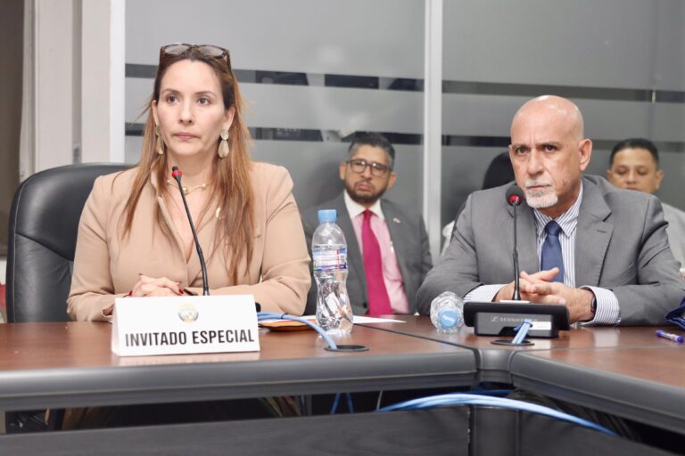 IPACOOP sustenta los programas y proyectos ante la Comisión de Presupuesto de la Asamblea Nacional