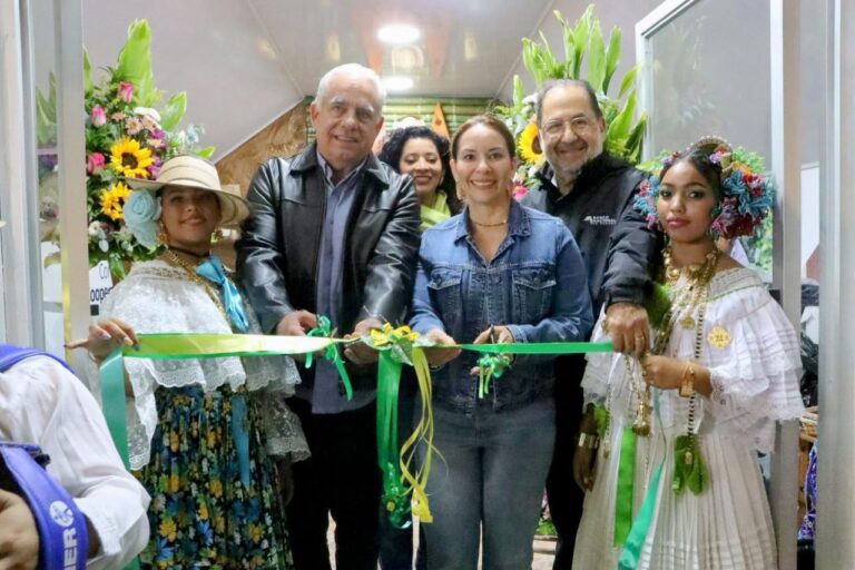 Ministro Moltó reafirma que hay que seguir incentivando el cooperativismo