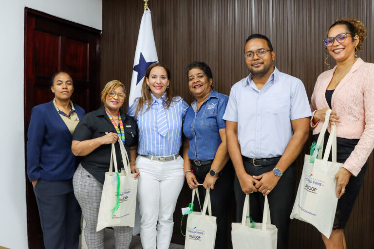 MEF reconoce la gestión oportuna del IPACOOP con la entrega de inventario patrimoniales