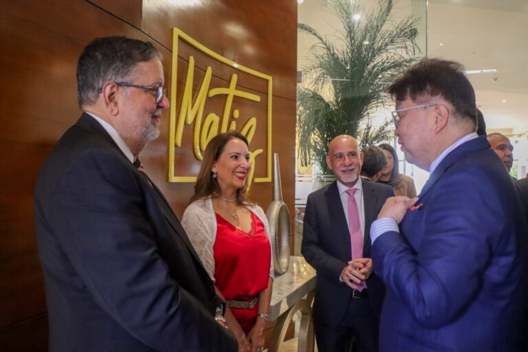 IPACOOP participa en análisis del desempeño del Mercado de Valores 2025